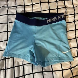 •blue nike pro shorts•